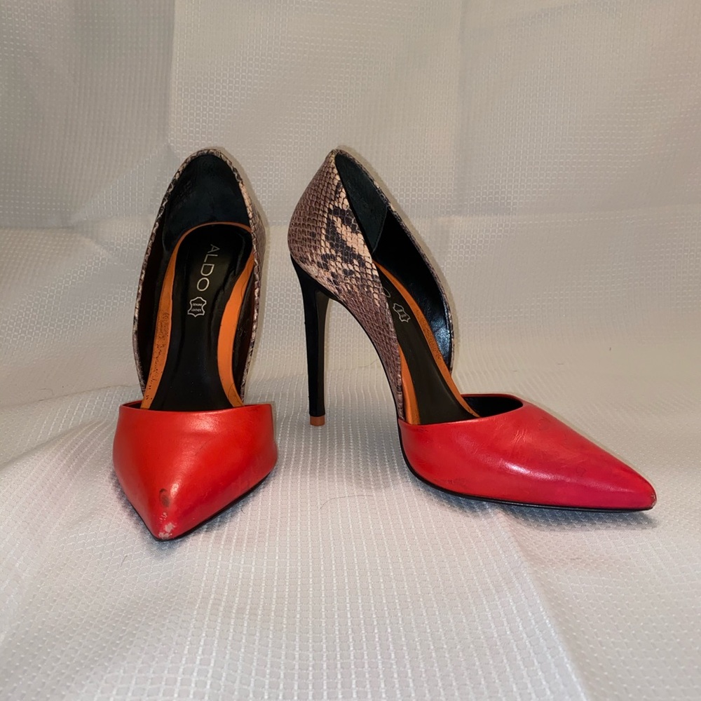 Heels - Picture 2 of 3